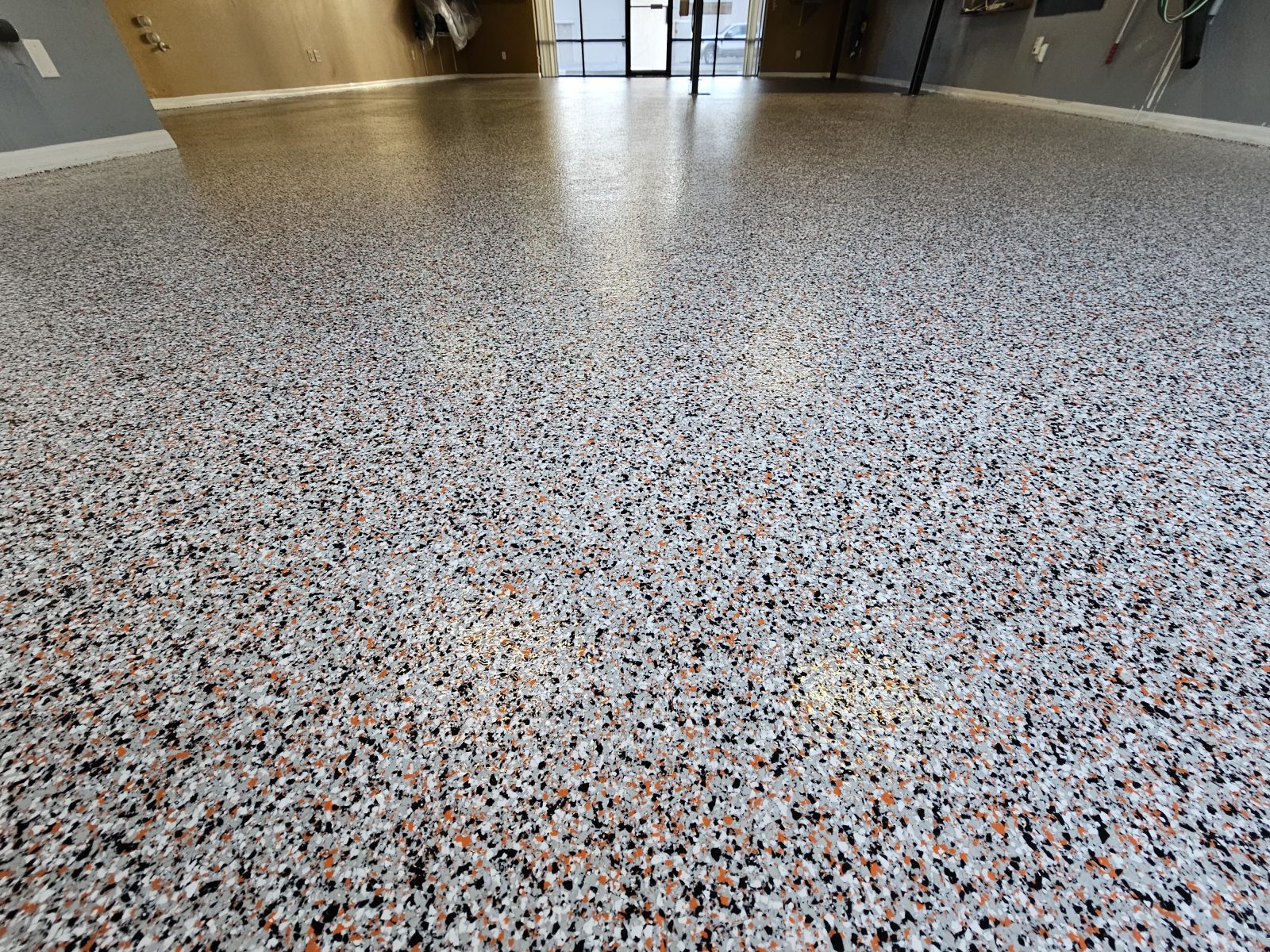 Flake garage floor close-up