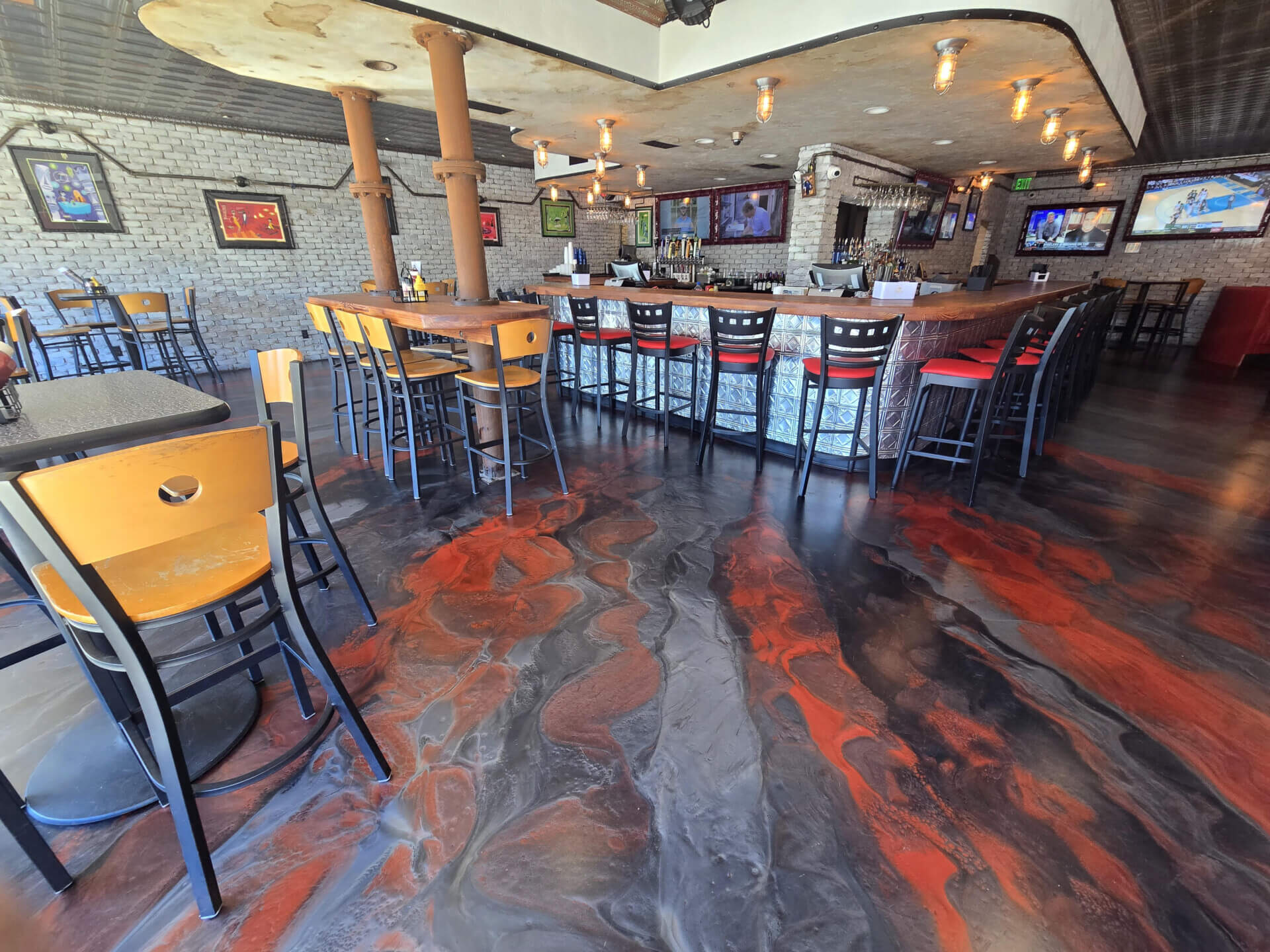 Restaurants & Bars